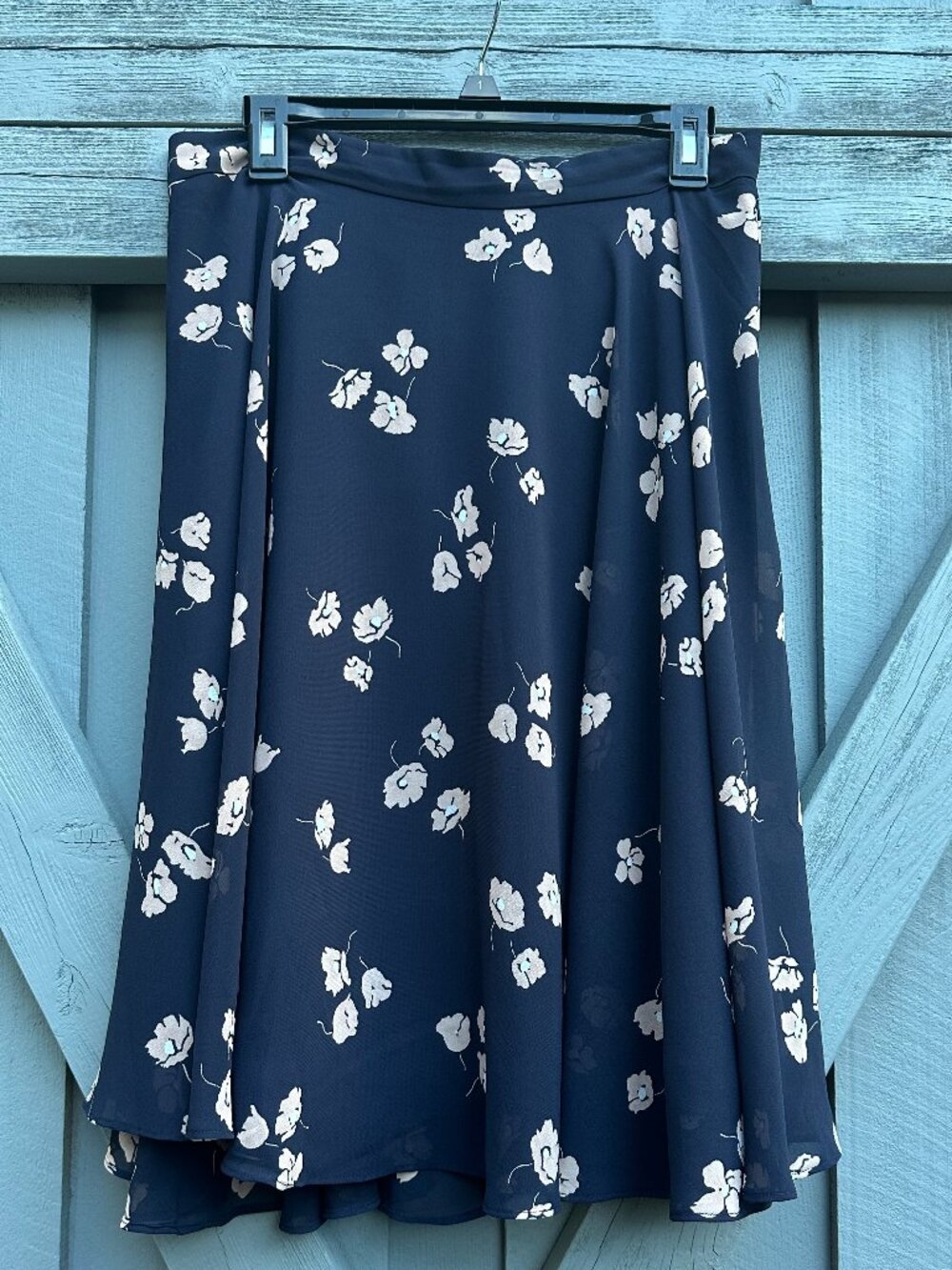 Ann Taylor Women's Size 6 Navy Floral A-Line Midi Skirt Lined Flowy 25"